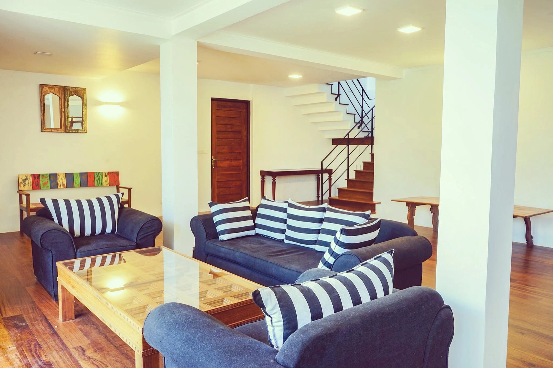 The lobby seating area at Kandy Casa