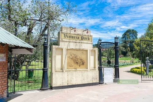 The gated entrance to Victoria Park in Nuwara Eliya