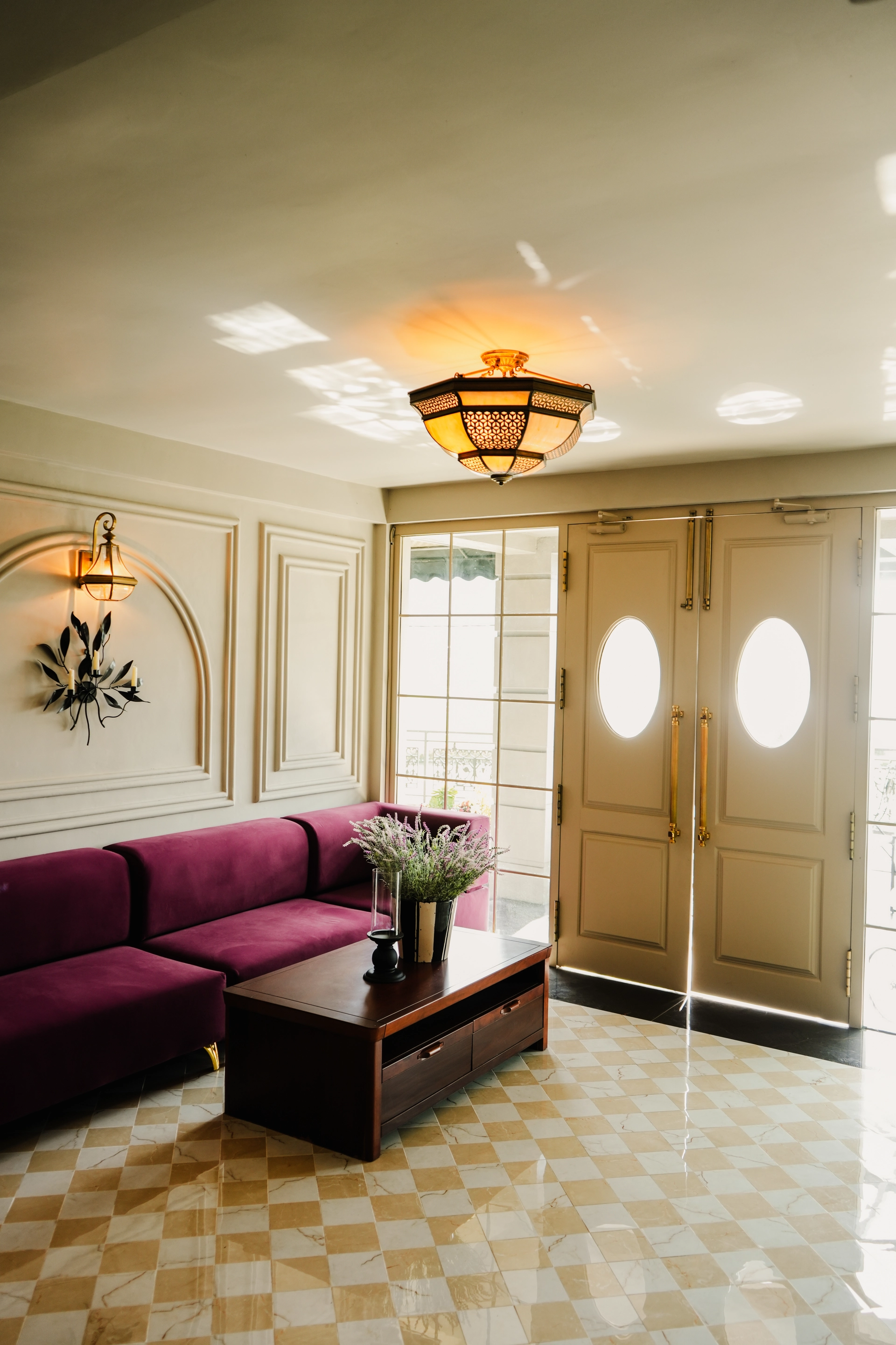 The reception area at Royal Lake